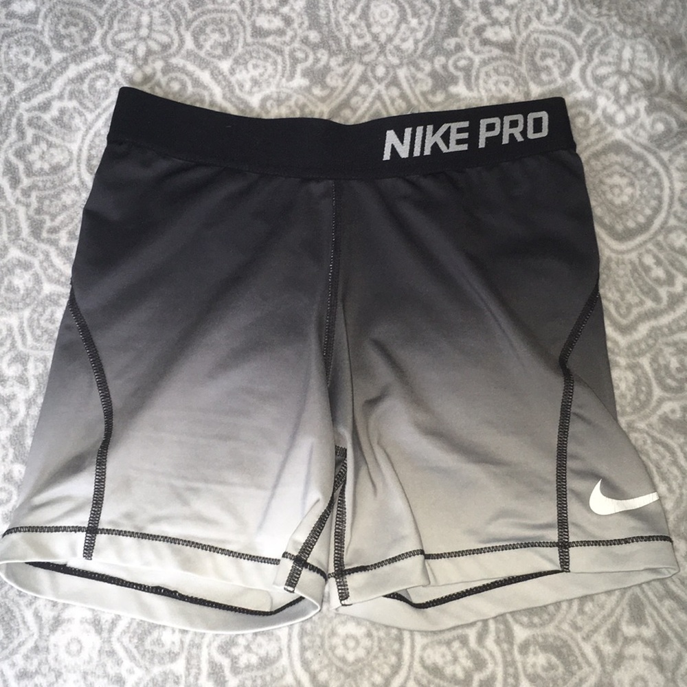 NIKE PRO SHORTS